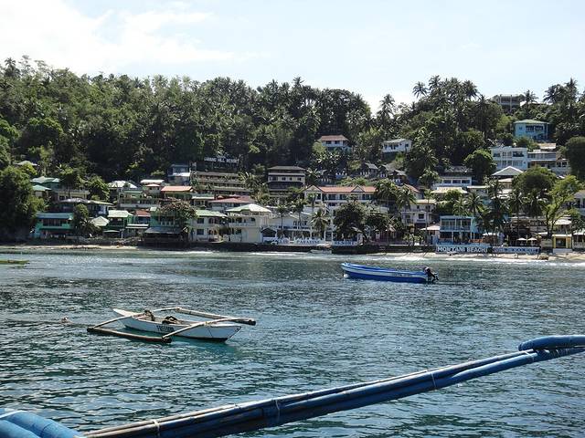 加莱拉港白沙滩