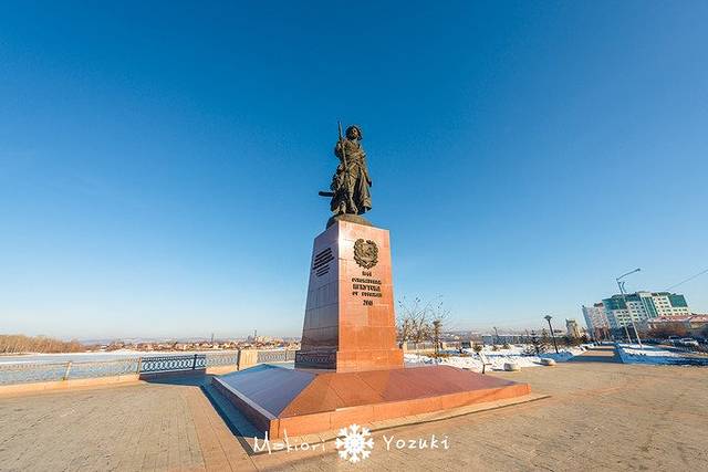 伊尔库茨克英雄纪念碑