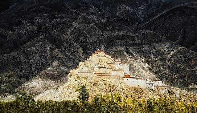 宗山抗英遗址-江孜宗山古堡