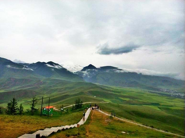 2017最美的季节就是七月,天气多变,可以备件一