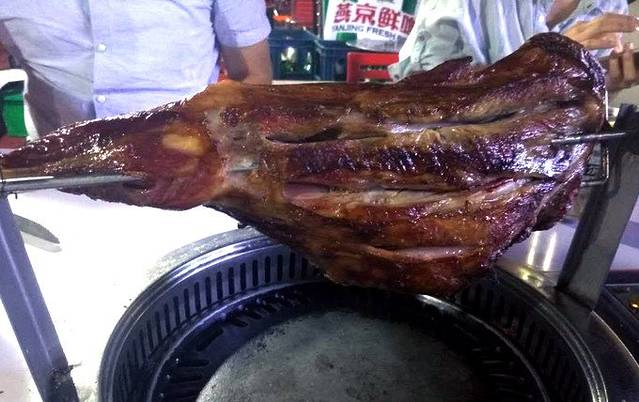 科尔沁阿哥烤羊腿烧烤