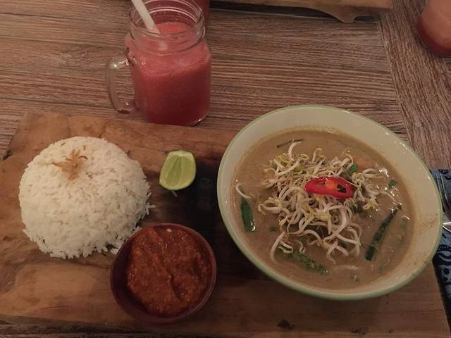 The Beach Club at Sandy Bay