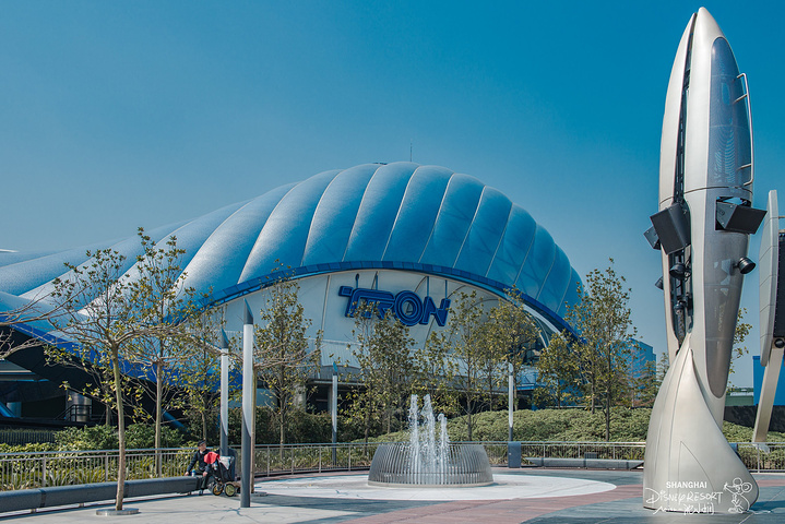 2017两轮式极速光轮摩托体验全球迪士尼乐园