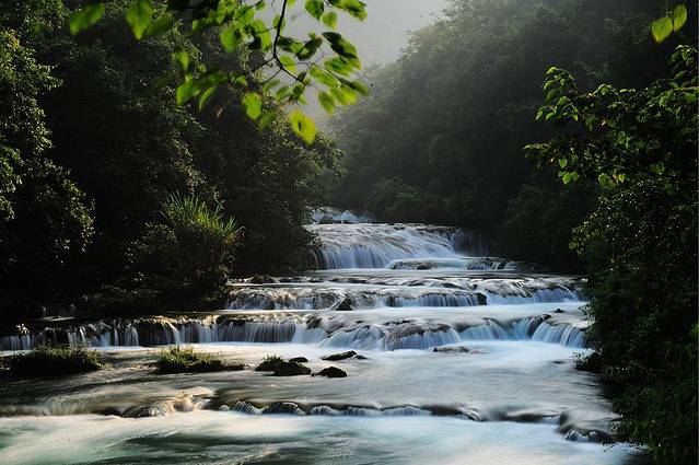 六十八级跌水瀑布