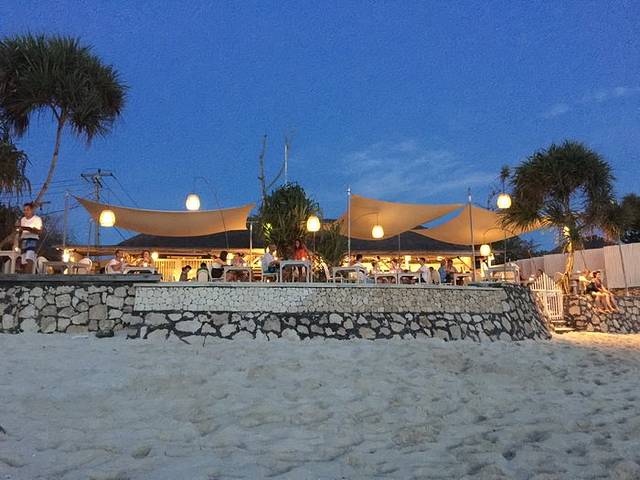 The Beach Club at Sandy Bay