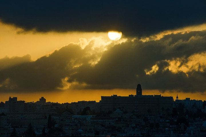 路撒冷列为麦加、麦地那(均位于沙特阿拉伯境