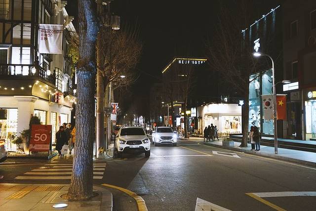 新沙洞时尚购物街