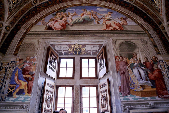 2017很早就在网上预约了今天一大早梵蒂冈博