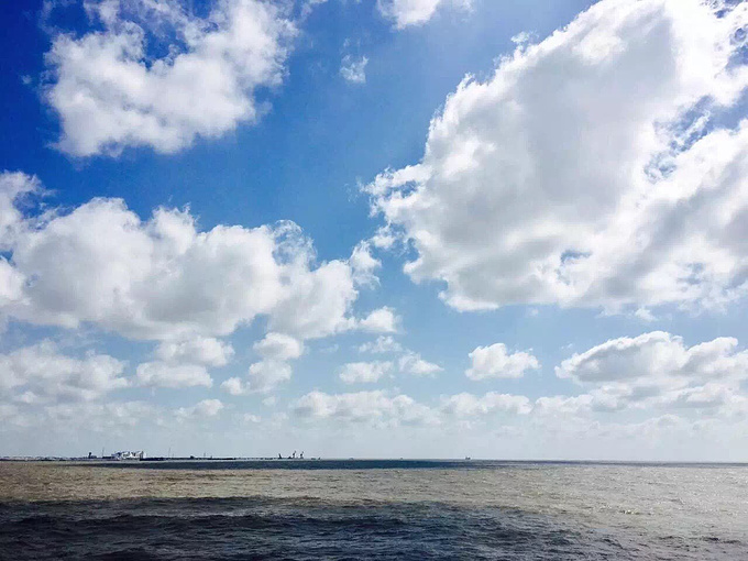 黄海大桥"苍茫云海间的如东"和地大物博的如东.