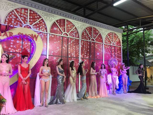 普吉西蒙人妖秀