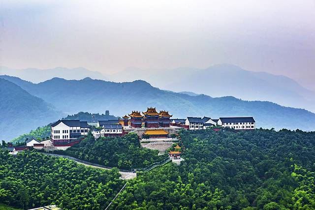 会稽山龙华寺