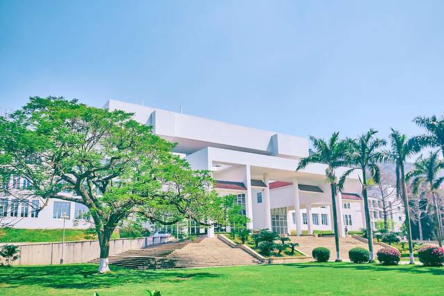 汕头大学