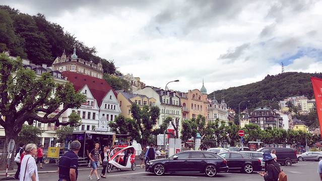 卡罗维发利市场温泉回廊