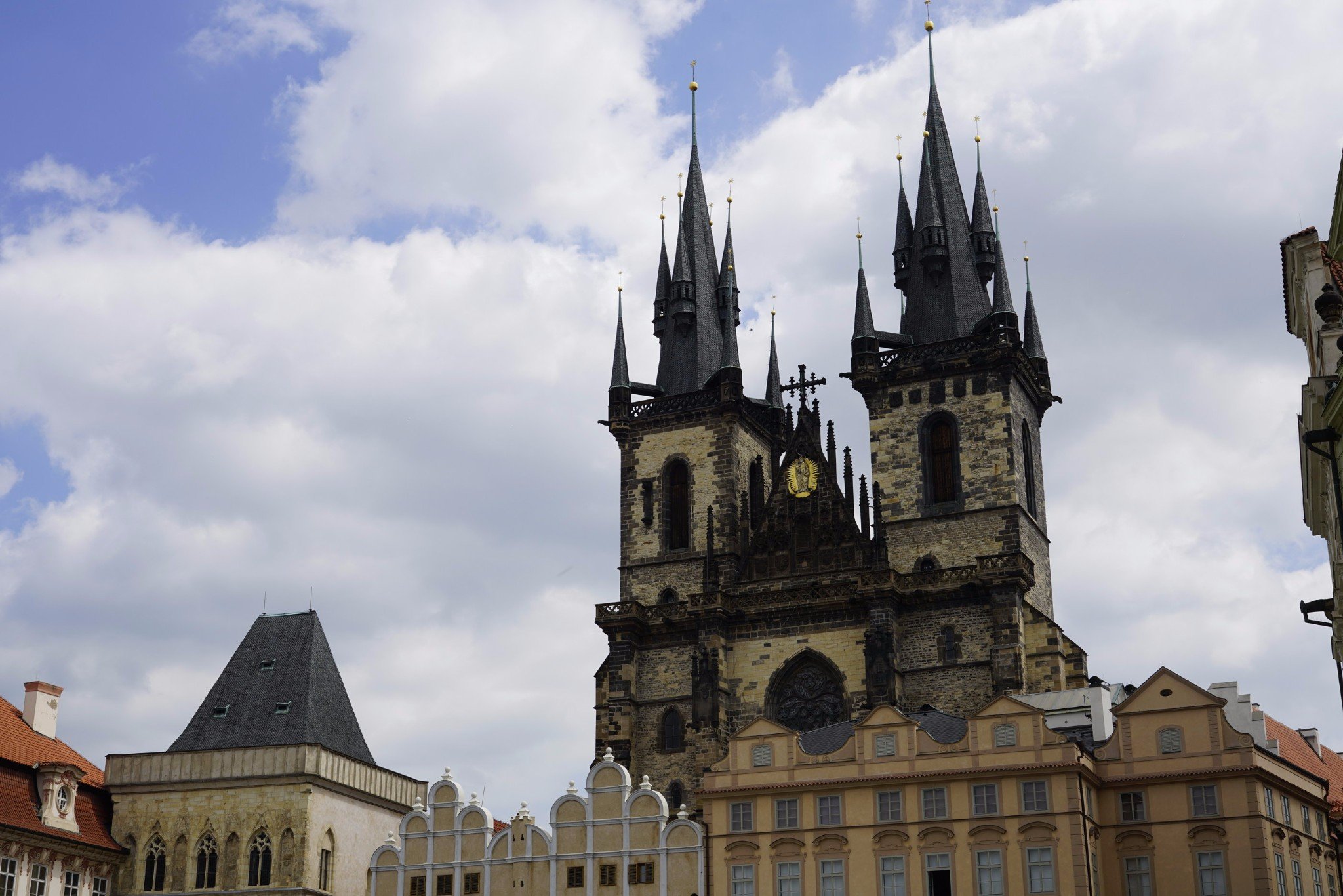 2023提恩教堂游玩攻略,老城广场,除了有各种各样的...【去哪儿攻略】