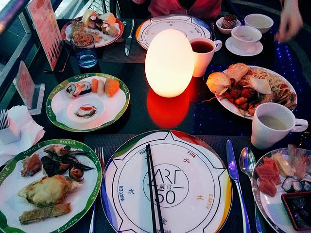 上海海神诺富特大酒店·旋宫50旋转餐厅