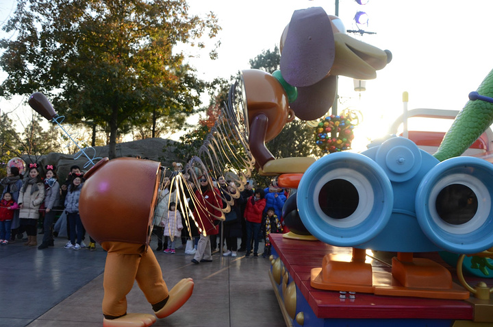 白马是镜头前的风景,王子才是默默付出的人……_上海迪士尼度假区&