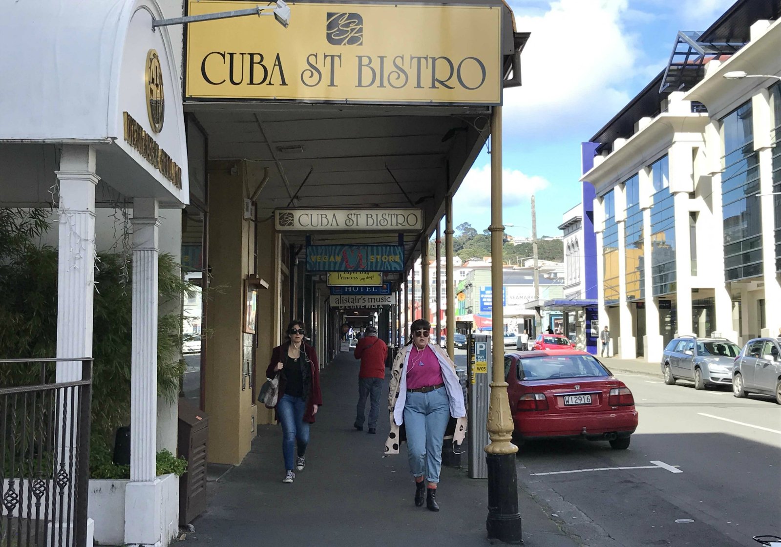 2024古巴街购物,古巴街上小商店很多，书店，...【去哪儿攻略】