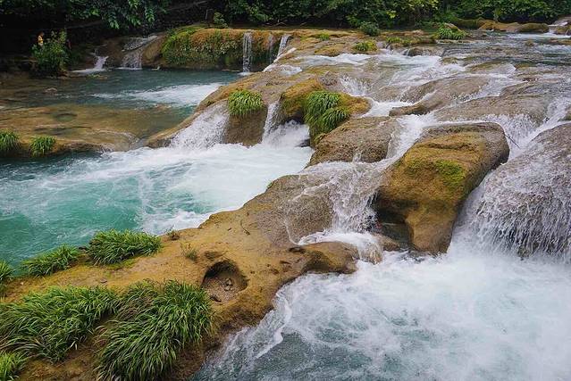 六十八级跌水瀑布