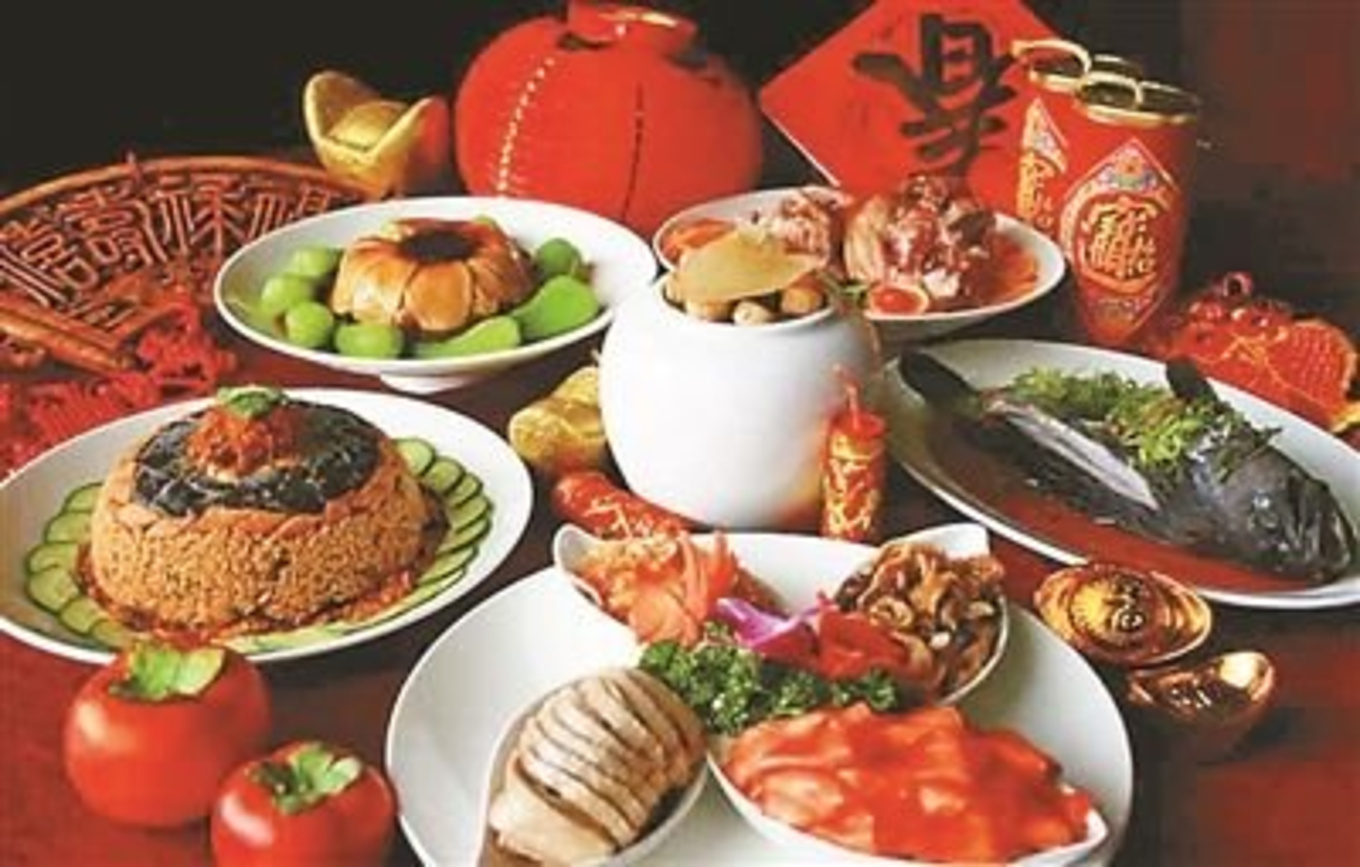 年夜饭吃哪几个菜最吉利 (年夜饭吃哪几个菜最吉利呢)