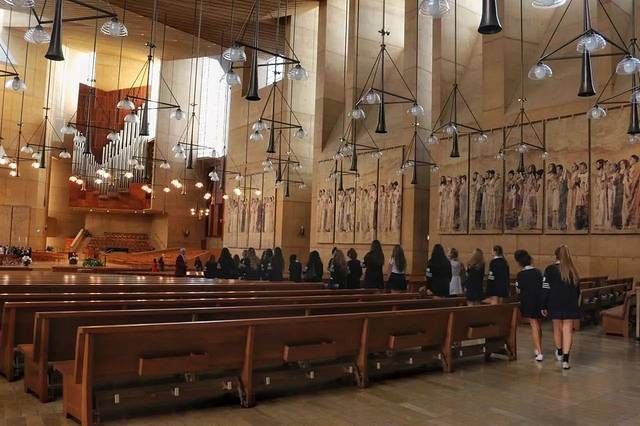 天使之女天主教大教堂