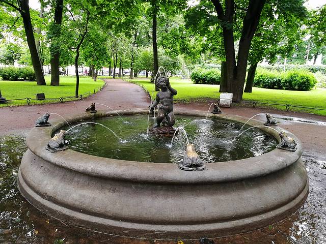  圣尼古拉斯海军教堂