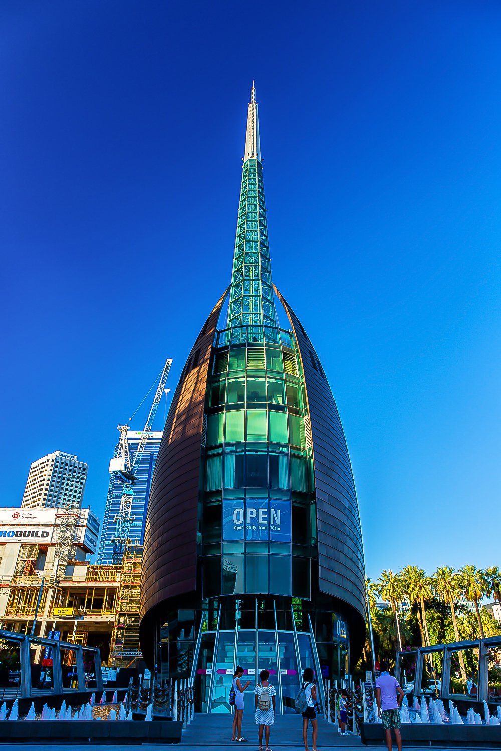 珀斯,不仅来过,且生活过