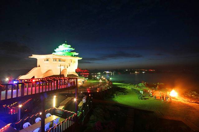 北戴河碧螺塔海上酒吧公园