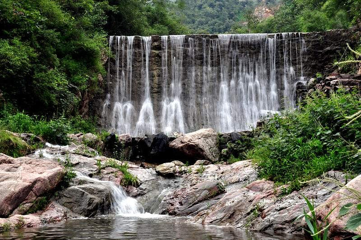 河南九里沟山奇水阔