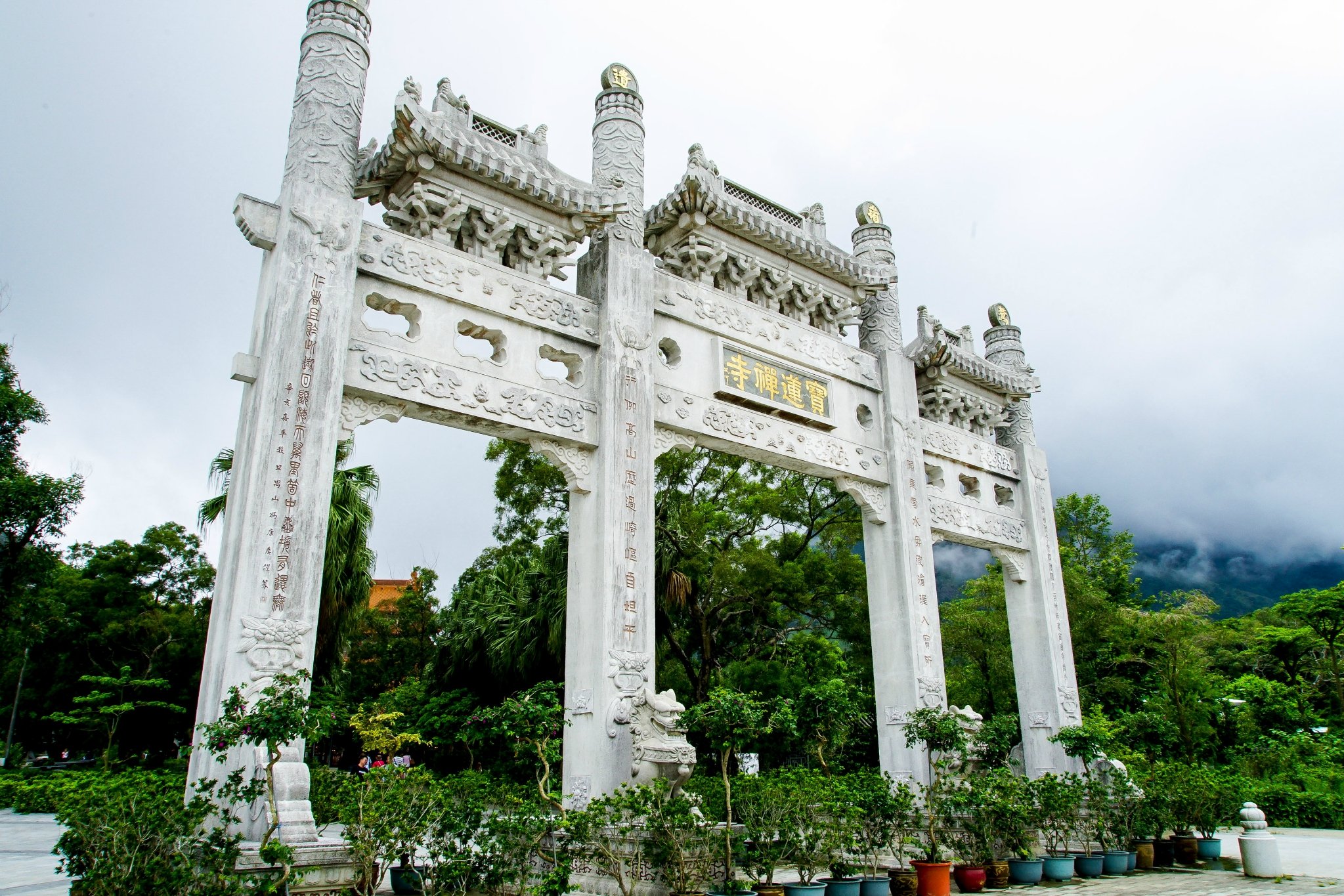 2023宝莲寺游玩攻略,一步一景,步步都彰显了佛家.【去哪儿攻略】