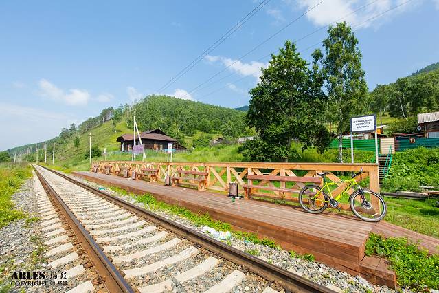 贝加尔湖环湖火车