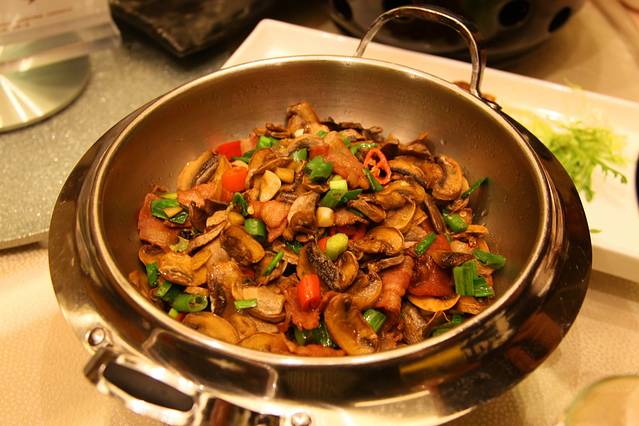 一楼食业·徽煌府第