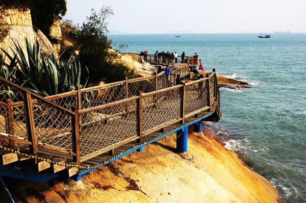 区问:曾厝垵在厦门哪个区答:曾厝垵在厦门思明区厦门曾厝垵怎么读答