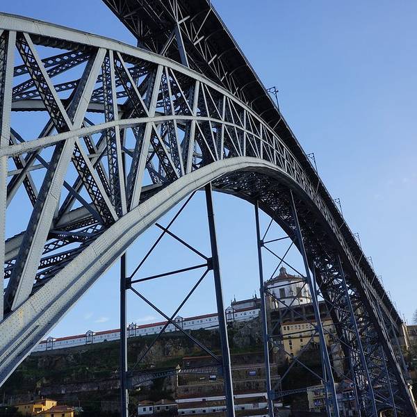 89 首页 景点详情 在左手方向,宏伟的路易一世大桥(pont.
