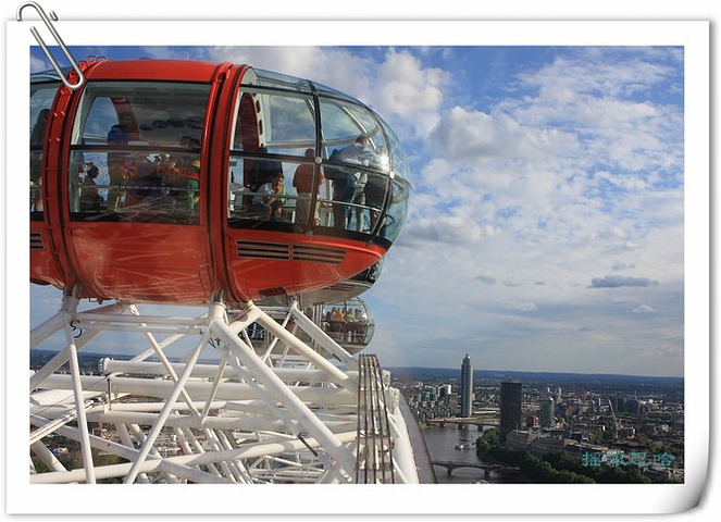 坐伦敦眼最好的感受是在伦敦眼上观看伦敦夜景