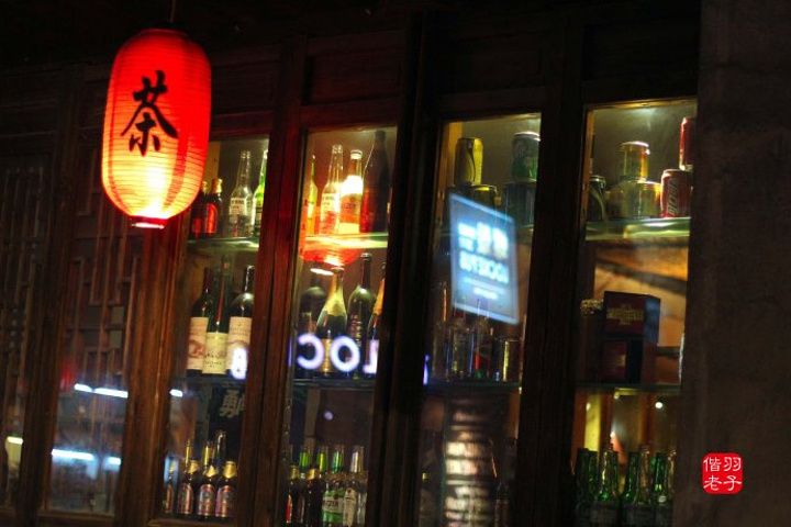 小城晚上街景,街景夜晚,城市街景_大山谷图库