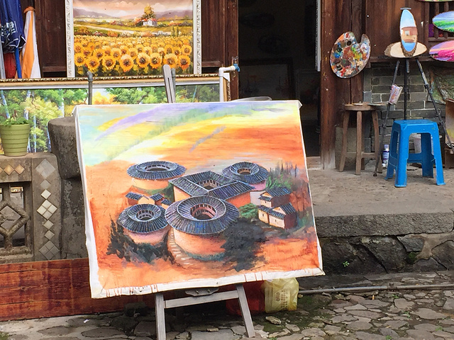 2017路边很多卖水果摊位,当地人卖的很便宜又