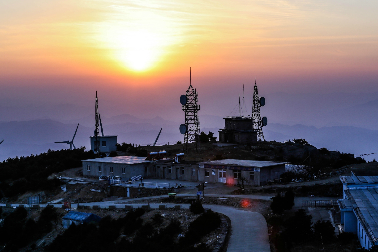 台州括苍山云顶山庄我要点评 酒店:超低价0元起 电话:0576-85887688