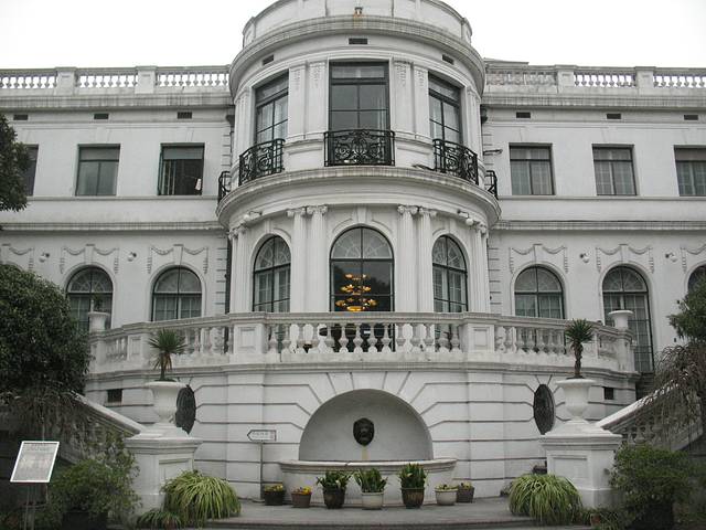 上海市工艺美术博物馆