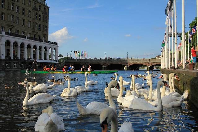 Neuer Wall及阿斯特拱廊