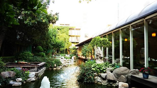 建国饭店咖啡厅