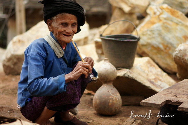 穿越热带雨林,探寻原始部落.