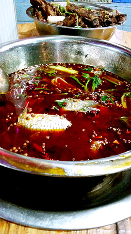 鲫鱼子_重庆洞子鲫鱼人均