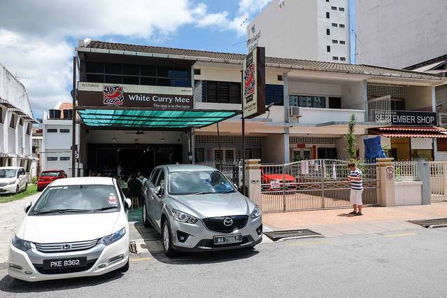 Hot Bowl Nyonya Delights