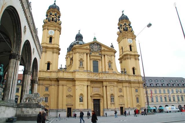 Odeonsplatz市中心