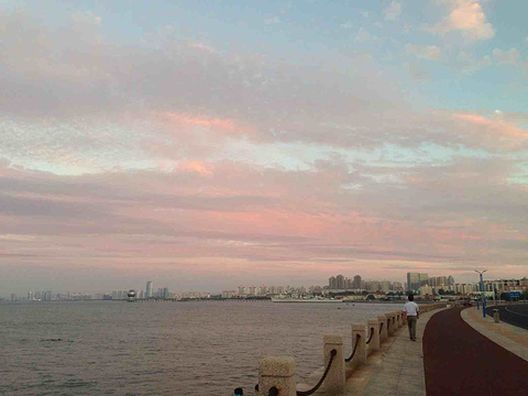 月亮湾旅游景点攻略图