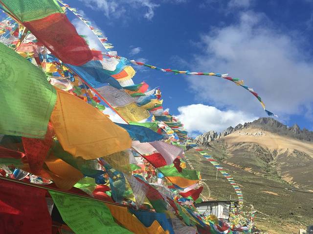 梅里飞来寺观景台