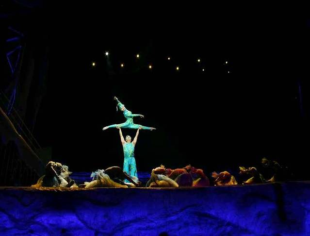 《山水间》演出