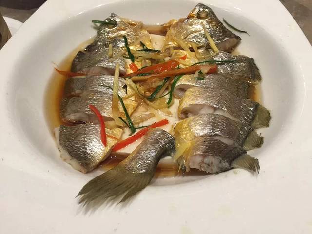 鑫客家的黄瓜鱼蒸豆腐,以前都不喜欢吃这种鱼,但这里做的味道真不赖