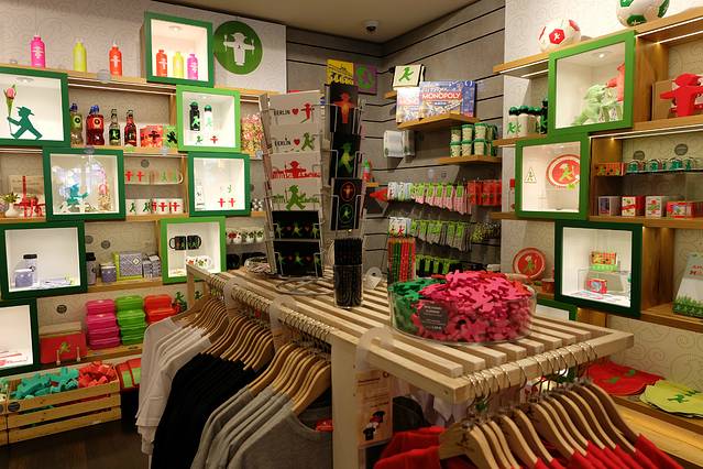 柏林红绿灯小人纪念品店