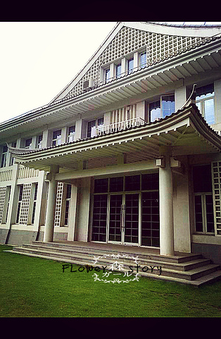 那段时光最美好。食堂的环境也很好~ 来到复旦